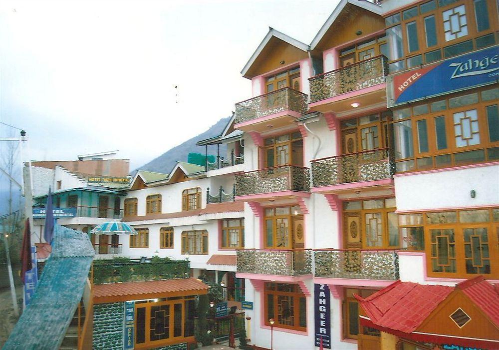 Hotel Zahgeer Continental - Srinagar Extérieur photo